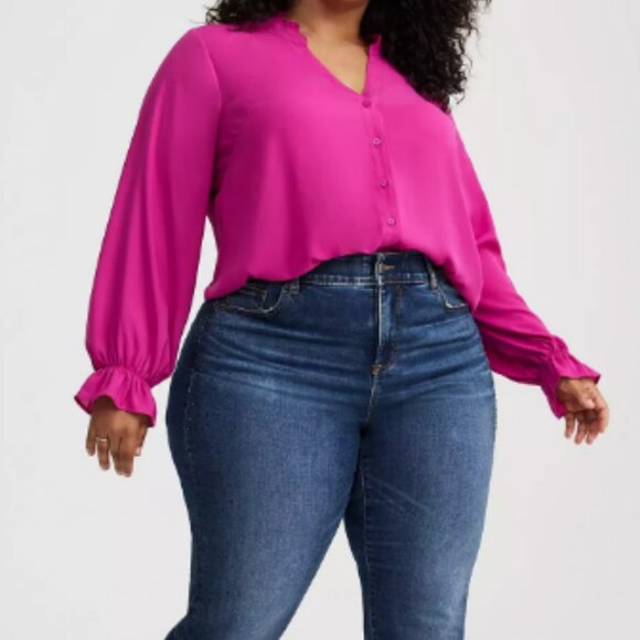 Torrid Georgette Button-Down Blouse in Vivid Viola (Berry) Size 2 - Picture 5 of 13